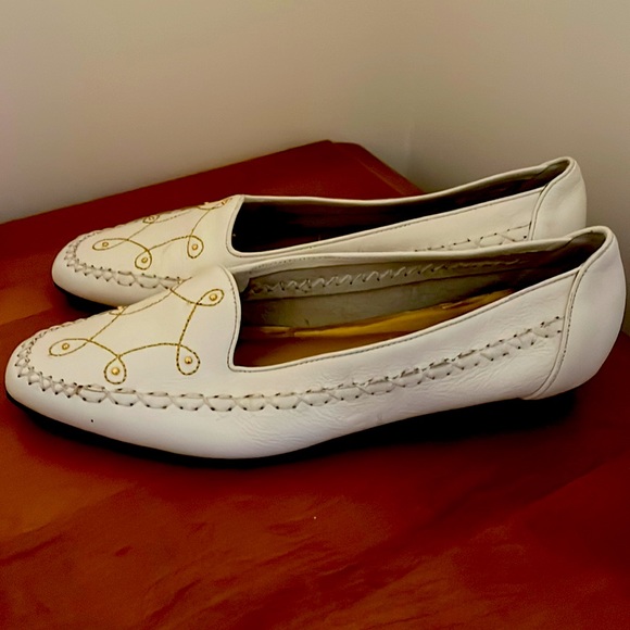 White with Gold Detail Leather Flats - Picture 2 of 2